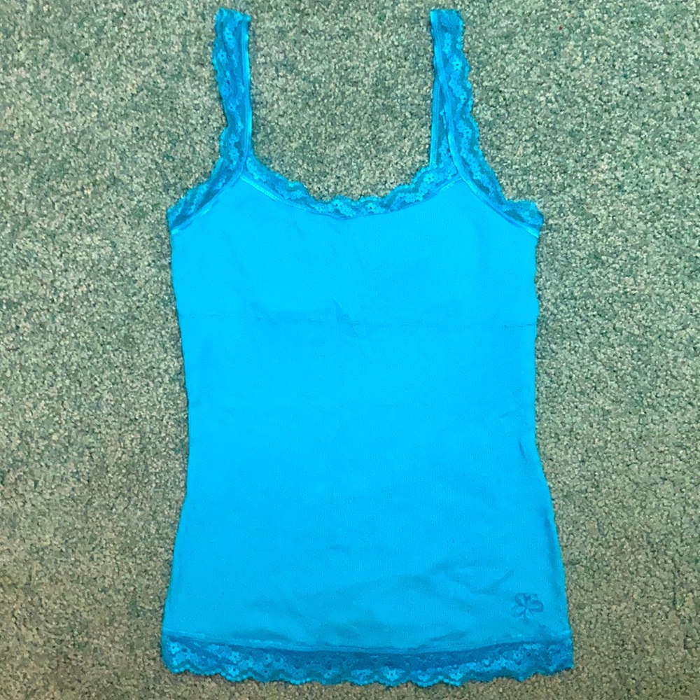 Blue lace-trimmed Kirra tank top